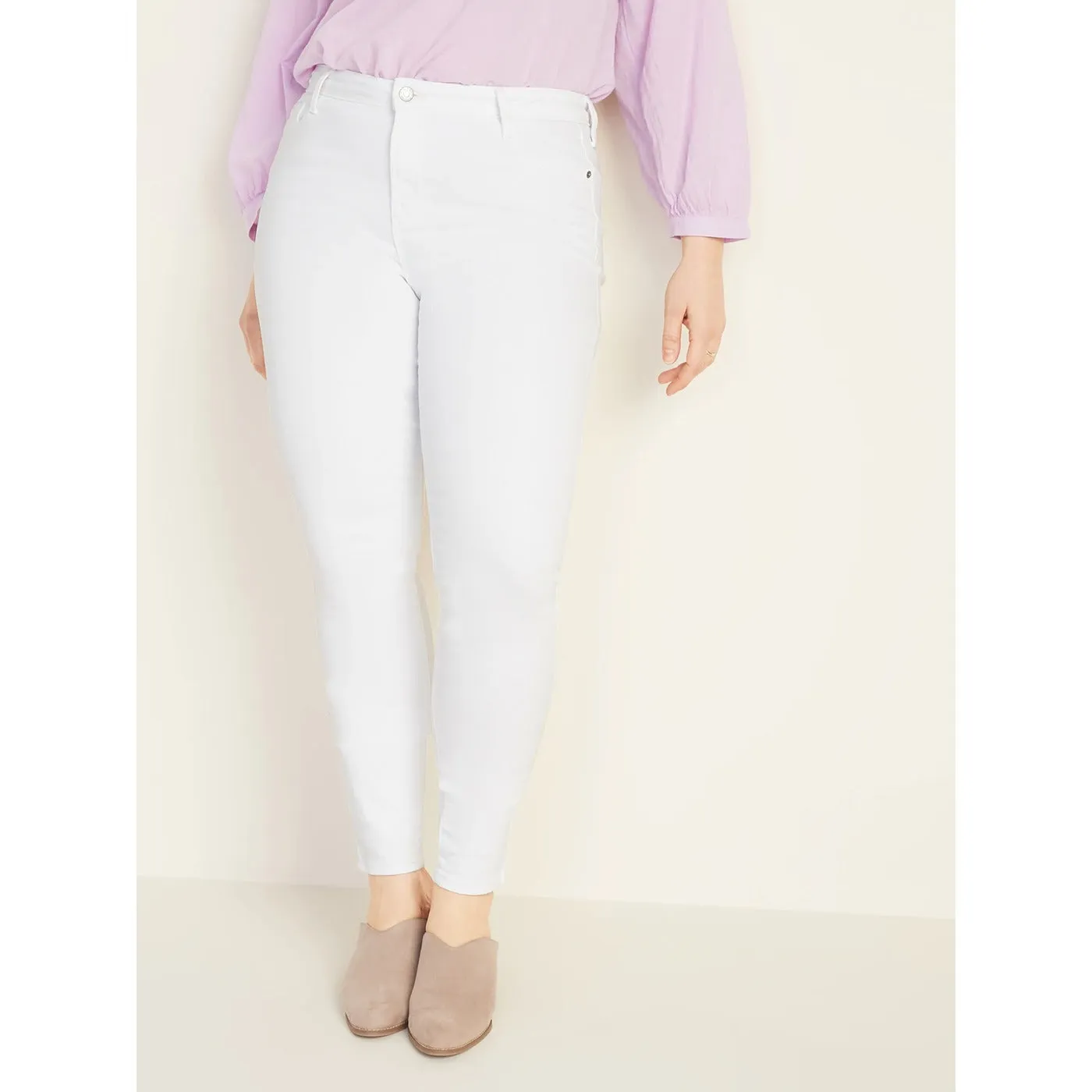 ON Mid Rise White Skinny Jeans