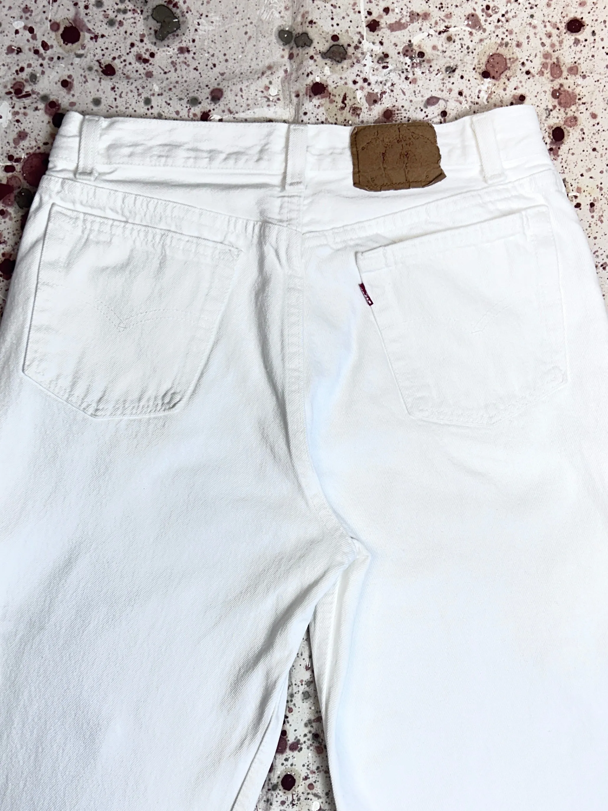 Vintage USA White Levi's 701 Denim Jeans (JYJ0224-080)